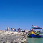 The 1930's Maltese 4*