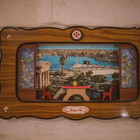 The 1930's Maltese 圣保罗湾城