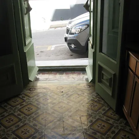 招待所 The 1930's Maltese