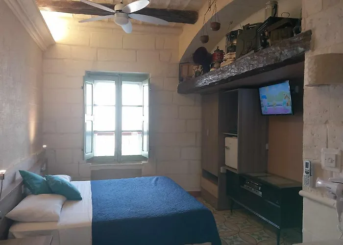 The 1930's Maltese 圣保罗湾城