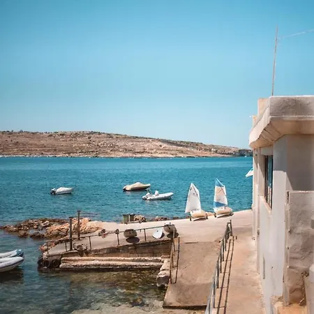 Penzion The 1930's Maltese St. Paul's Bay