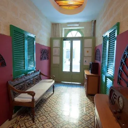The 1930's Maltese Guest house *