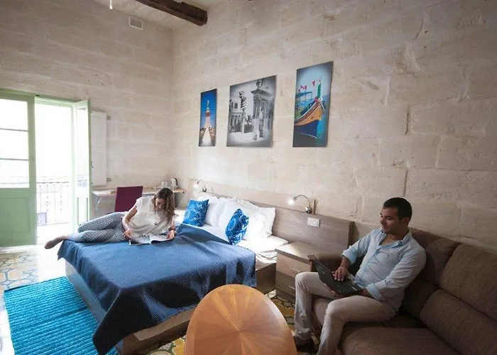 The 1930's Maltese Maison d'hôtes San Pawl il-Baħar