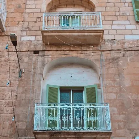 Affittacamere The 1930's Maltese *