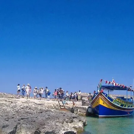 The 1930's Maltese 4*