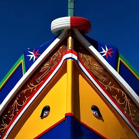 The 1930's Maltese 4*